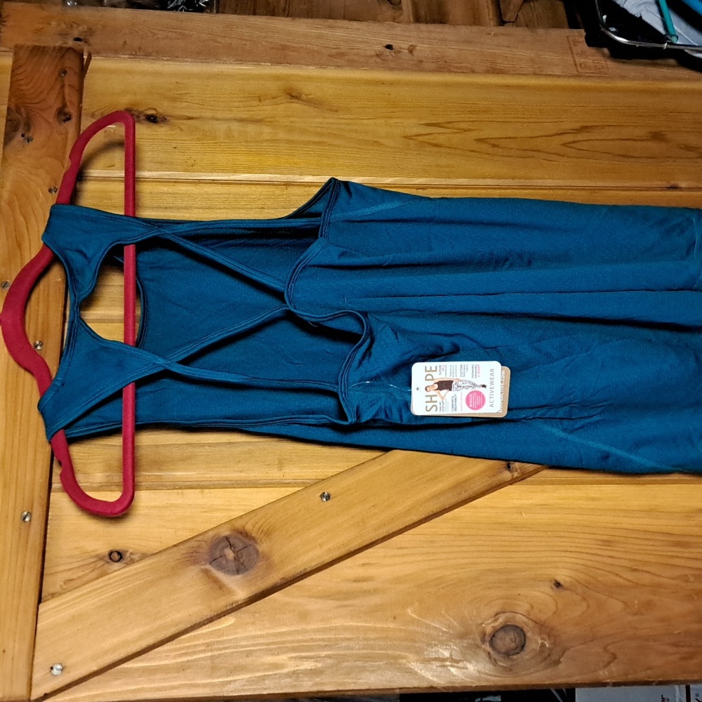 🐄Shape Activewear  tank M ptp 18"